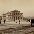 Tram-a-la-Place-de-Neuve-vers-1865